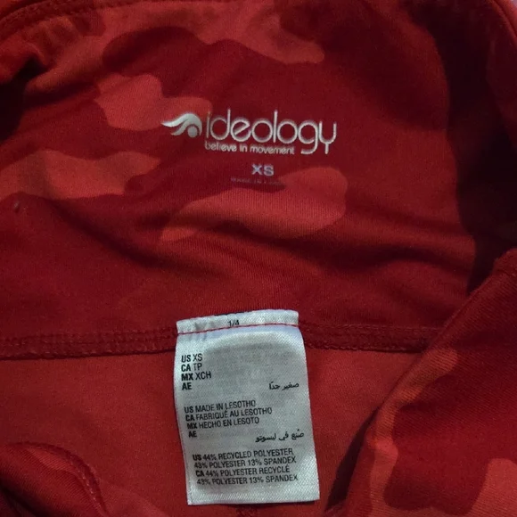 Ideology Red Camo High-Rise Bike Shorts Has Pockets - Picture 2 of 2